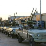 Itä-Libyassa olevat joukot ovat tehneet ilmaiskuja Misratan satamakaupunkiin