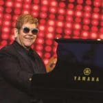 Elton Johnin "Living Room Concert for America" keräsi 10 miljoonaa dollaria koronaviruksen uhreille