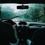 Sateessa ajaminen