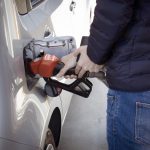 Näin säästät polttoainekuluissa – taloudellisuusajon ennätyskuljettajan vinkit autoilijalle