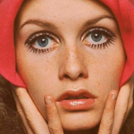 60-luvun ikoni Twiggy luottaa yhä näyttävään silmämeikkiin